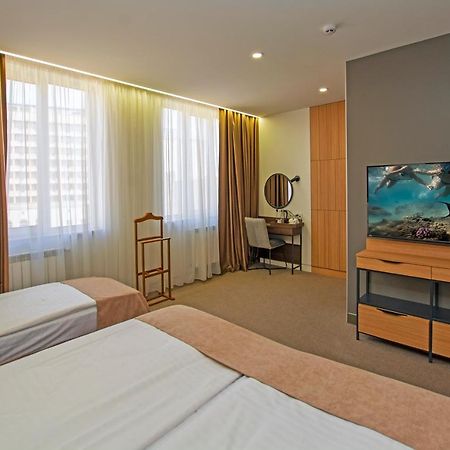 Cartez Hotel Jerevan Exteriör bild