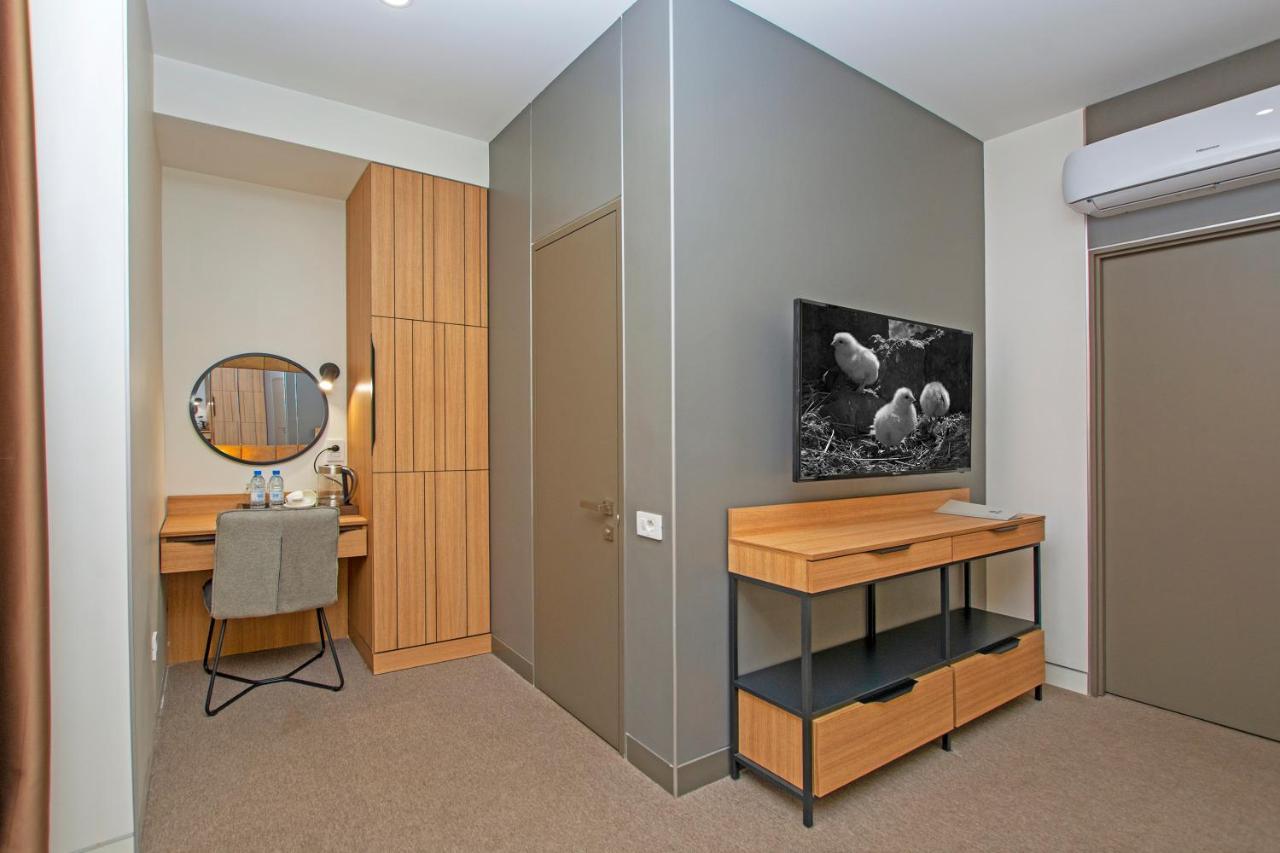 Cartez Hotel Jerevan Exteriör bild