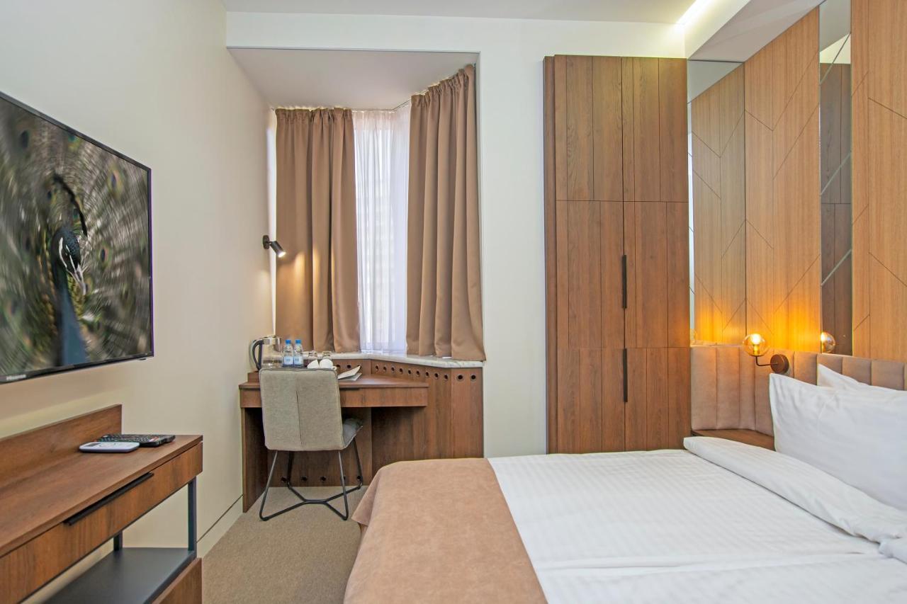 Cartez Hotel Jerevan Exteriör bild
