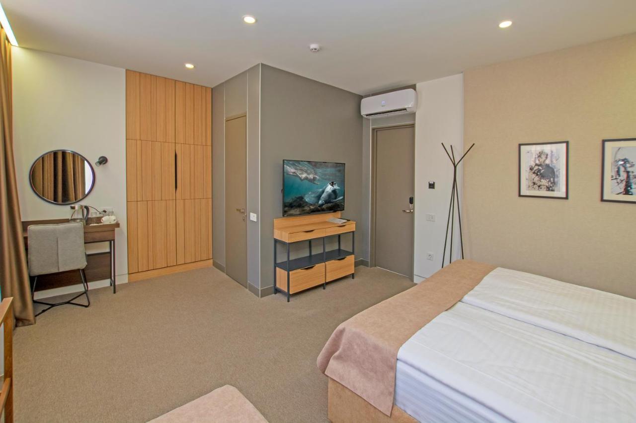 Cartez Hotel Jerevan Exteriör bild